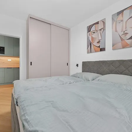 Old Town Modern Design - Ac & Wi-fi * Τρνάβα