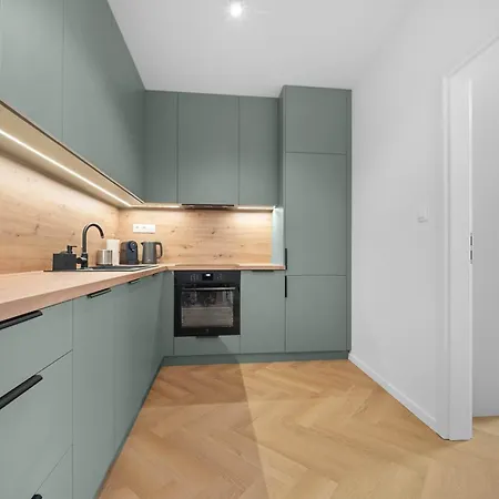 Old Town Modern Design - Ac & Wi-fi Τρνάβα